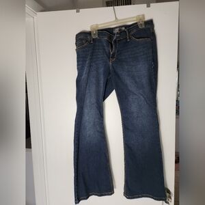 Boot cut jeans